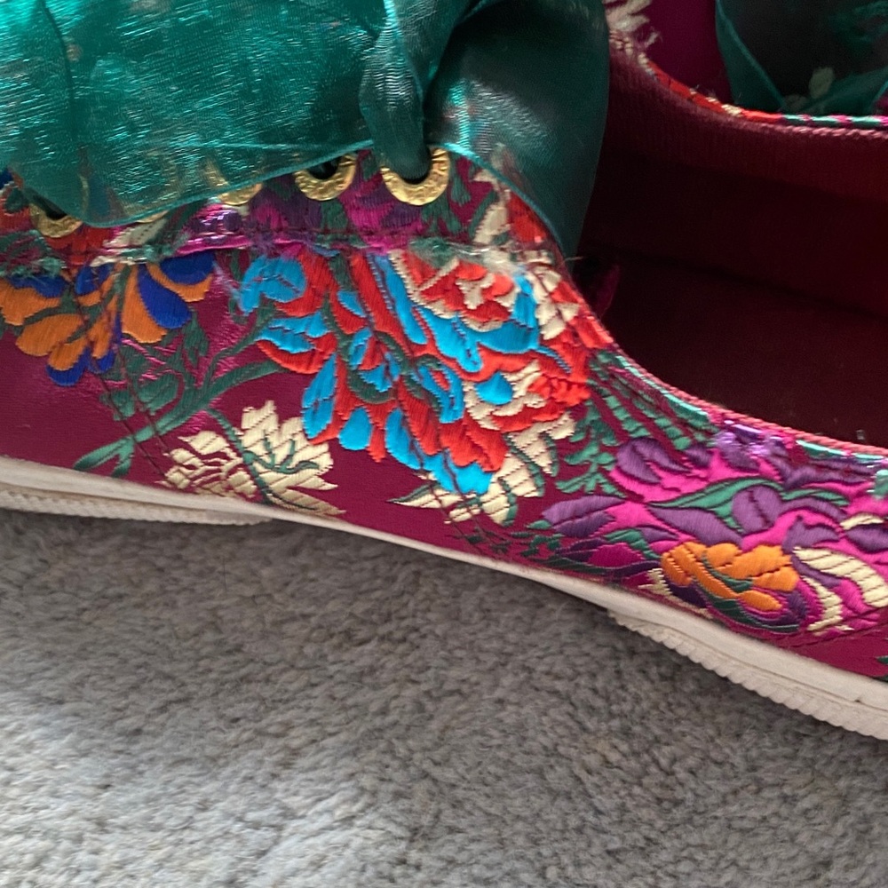 Superga Floral Satin Low-Top Sneakers with Teal Ribbon Laces. - Picture 11 of 16